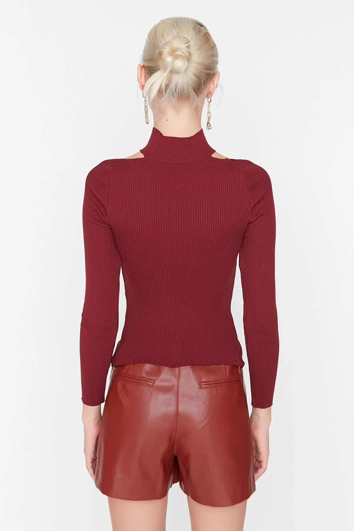 Burgundy knit top